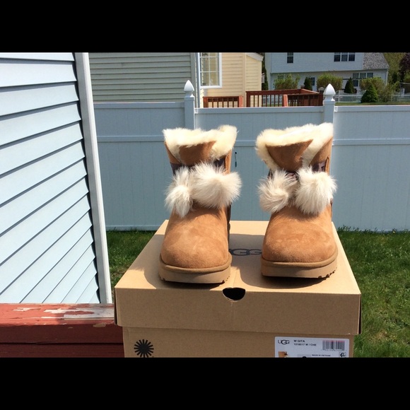 UGG GITA BOOTS - Picture 4 of 8